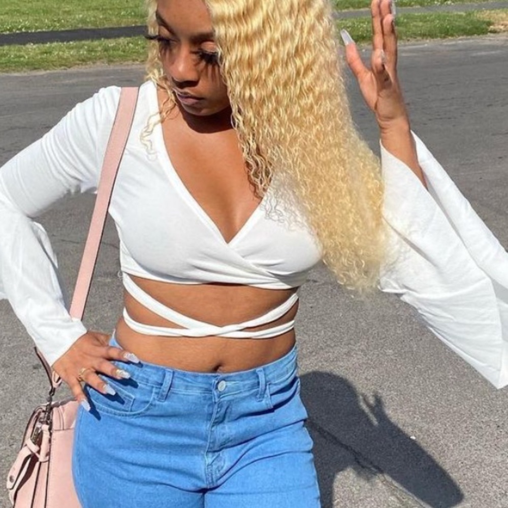 Shein’s White long sleeve flare crop top